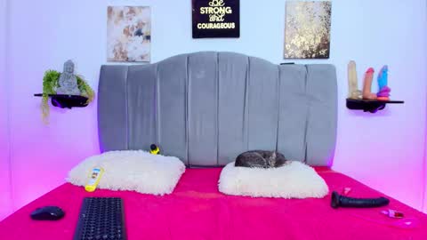 im_riley_ online show from October 8, 7:33 pm