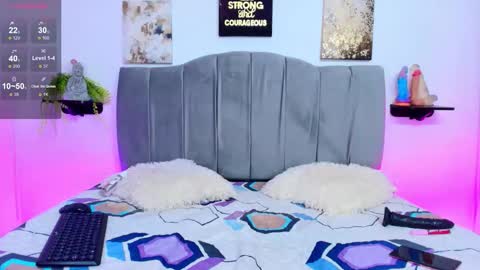 im_riley_ online show from October 21, 7:58 pm