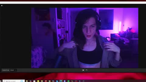 Snapshot of im_ripley chatting on February 1, 4:03 am fort online show from February 1, 4:03 am