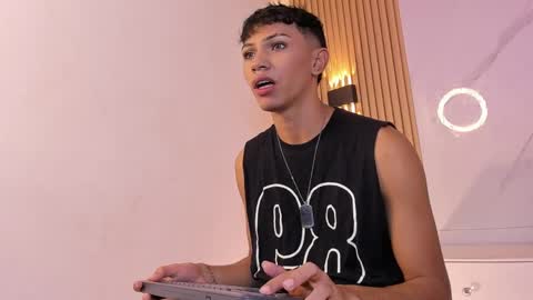 im_sebaslopez online show from January 27, 5:25 am