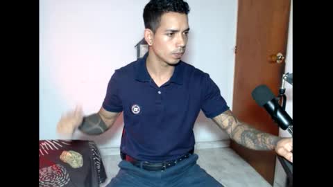 im_taylor24 online show from November 19, 10:21 pm