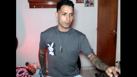 im_taylor24 online show from November 26, 9:16 pm