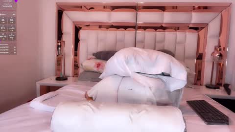 daniella online show from January 28, 10:56 am