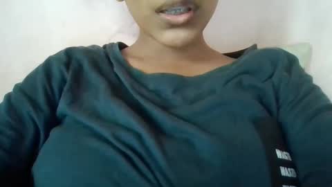 Snapshot of imlovelyrose chatting on December 22, 6:06 am ROSE online show from December 22, 6:06 am