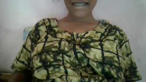 Snapshot of imlovelyrose chatting on December 24, 4:55 am ROSE online show from December 24, 4:55 am