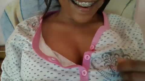 Snapshot of imlovelyrose chatting on February 16, 9:26 am ROSE online show from February 16, 9:26 am