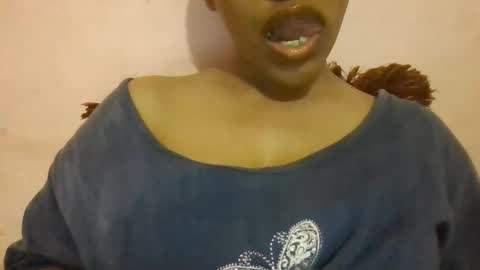 Snapshot of imlovelyrose chatting on March 4, 5:34 pm ROSE online show from March 4, 5:34 pm