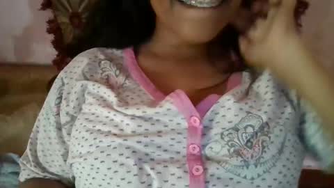 Snapshot of imlovelyrose chatting on March 5, 6:12 am ROSE online show from March 5, 6:12 am