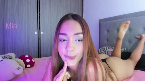 mia ---------  COL TIME online show from February 19, 1:18 am