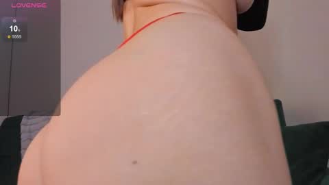 Snapshot of immolly1 chatting on February 10, 10:31 am immolly1 online show from February 10, 10:31 am