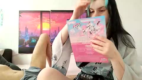 Sam and Jen online show from September 25, 9:13 am