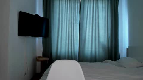 Snapshot of imogensy chatting on February 17, 5:14 am my name Imo Fansly online show from February 17, 5:14 am