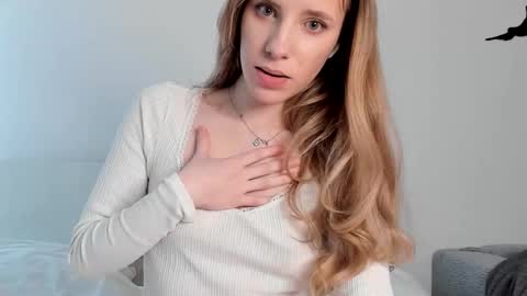 Snapshot of imogensy chatting on March 11, 6:32 am my name Imo Fansly online show from March 11, 6:32 am