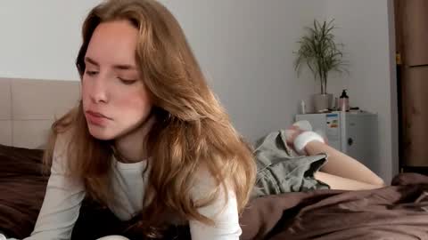 Snapshot of imogensy chatting on October 25, 3:03 am my name Imo Fansly online show from October 25, 3:03 am