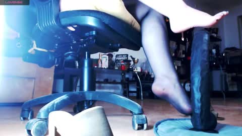 Empress online show from February 25, 4:42 pm