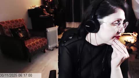 Empress online show from November 30, 4:16 am