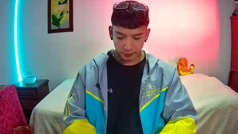 Snapshot of imperium_52511 chatting on December 16, 7:24 am imperium_52511 online show from December 16, 7:24 am