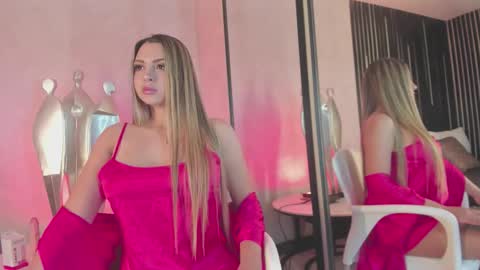 Snapshot of imvictoria_ chatting on November 4, 9:36 pm imvictoria_ online show from November 4, 9:36 pm