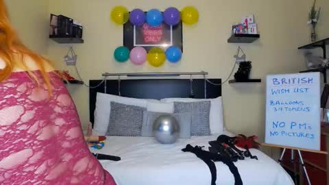 inannalove online show from November 8, 10:15 am