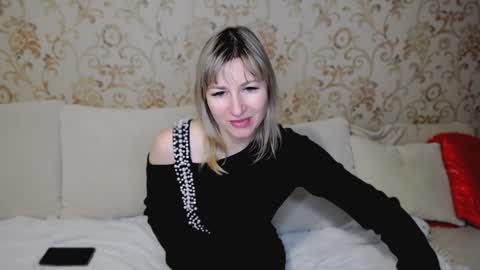 incredible_ariela online show from December 7, 11:40 am
