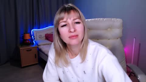 incredible_ariela online show from December 8, 1:47 pm