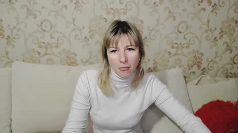 incredible_ariela online show from December 17, 10:23 am