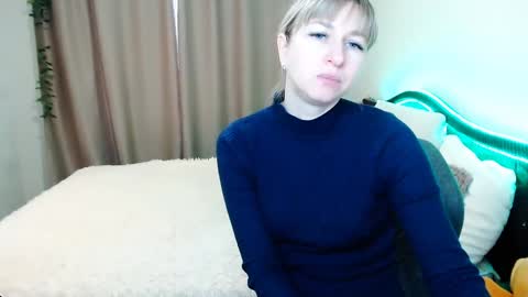 incredible_ariela online show from December 19, 12:01 pm