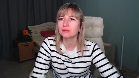 incredible_ariela online show from December 22, 11:54 am