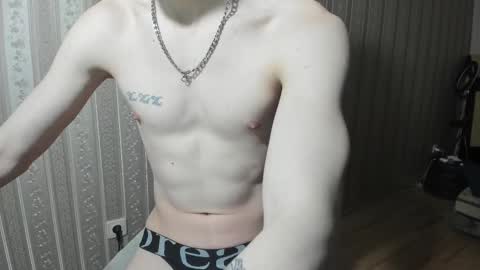 Snapshot of incredibleguy1 chatting on March 2, 1:15 am IncredibleGuy online show from March 2, 1:15 am