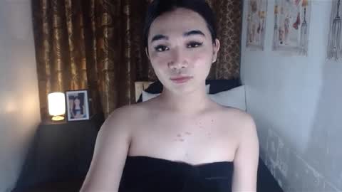 indestructabletrixie online show from January 6, 10:02 am