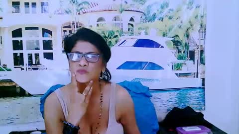 Femiez online show from January 18, 12:57 pm