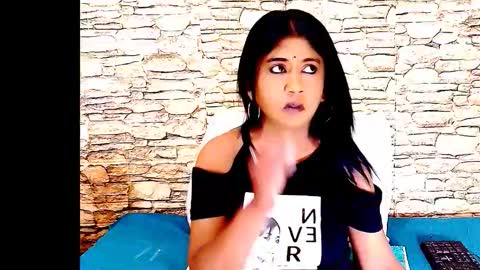 Mika online show from November 12, 6:41 pm