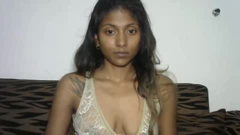 indianqtpie6 online show from December 16, 6:16 pm