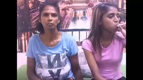 indiansexyslender4u2luv online show from January 31, 6:13 am