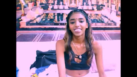 indiansexyslender4u2luv online show from February 15, 9:27 am