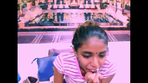 indiansexyslender4u2luv online show from February 27, 6:18 am