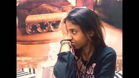 indiansexyslender4u2luv online show from September 15, 5:18 am