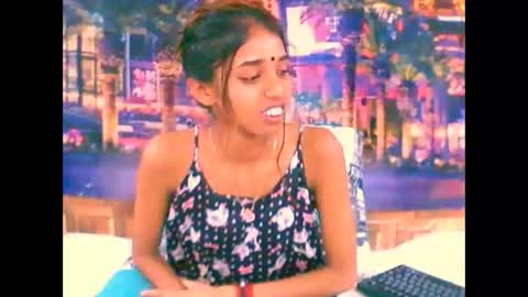 indiansexyslender4u2luv online show from October 14, 6:20 pm