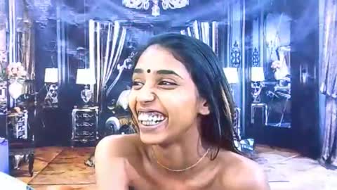 indiansexyslender4u2luv online show from October 29, 5:31 am