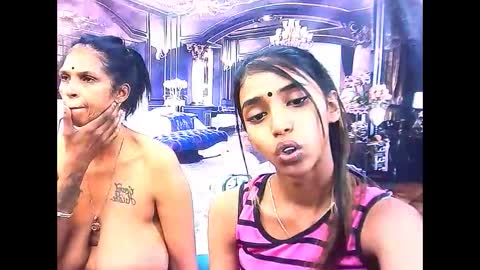 indiansexyslender4u2luv online show from October 31, 5:52 am