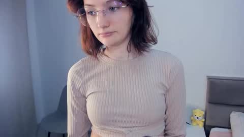 Kira online show from November 14, 4:11 am