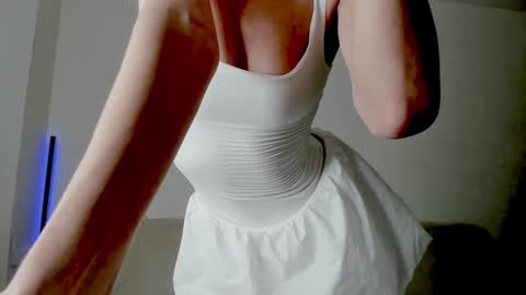 Sabi online show from October 20, 9:15 pm