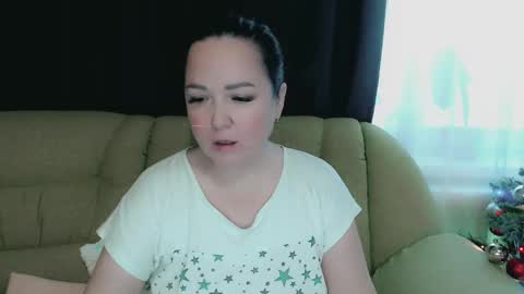 Snapshot of infinity_loveliness chatting on January 5, 7:28 am Infinity online show from January 5, 7:28 am