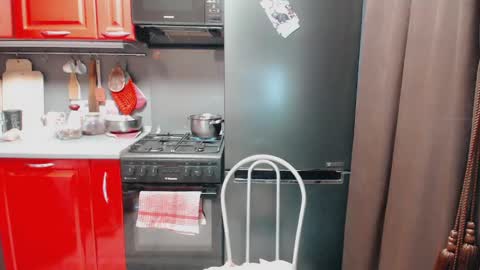 Snapshot of infinity_loveliness chatting on January 7, 7:20 am Infinity online show from January 7, 7:20 am