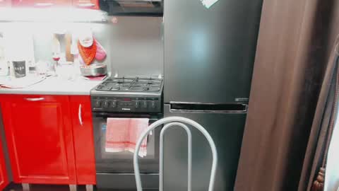 Snapshot of infinity_loveliness chatting on January 12, 11:39 am Infinity online show from January 12, 11:39 am