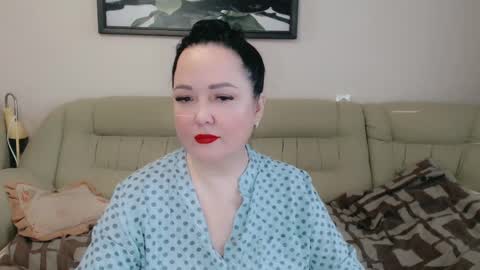 Snapshot of infinity_loveliness chatting on January 30, 10:08 am Infinity online show from January 30, 10:08 am