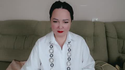 Snapshot of infinity_loveliness chatting on February 27, 10:48 am Infinity online show from February 27, 10:48 am