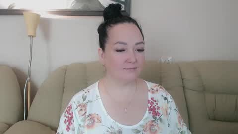 Snapshot of infinity_loveliness chatting on September 24, 5:33 am Infinity online show from September 24, 5:33 am