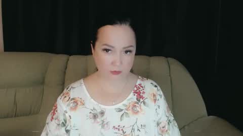 Snapshot of infinity_loveliness chatting on October 5, 6:23 am Infinity online show from October 5, 6:23 am