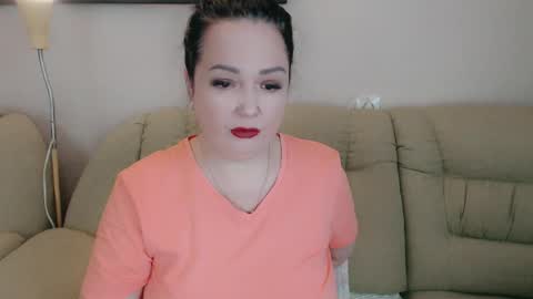 Snapshot of infinity_loveliness chatting on November 9, 6:44 am Infinity online show from November 9, 6:44 am